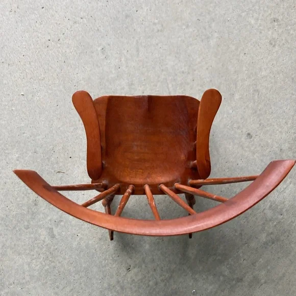 Vintage Doll Sized Wooden Rocking Chair, Cottagecore, miniature - Picture 4 of 8
